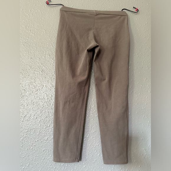 Gap Gap Stretch Womans Size M  Tan 3/4 Yoga Pants - Picture 5 of 7